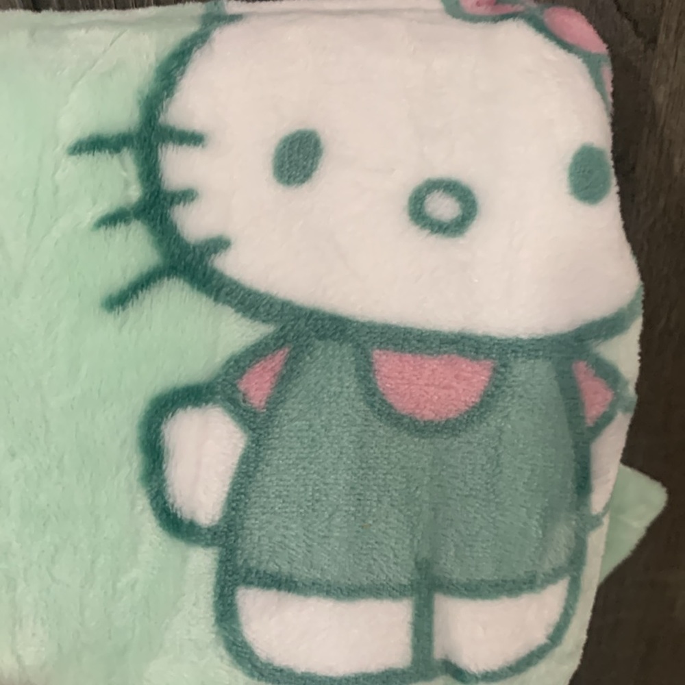 New Hello Kitty Seafoam Green Mushroom & Bows 60 x 90 Plush Twin Soft Blanket - Picture 7 of 8